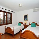 3br House - Solarium & Shower Terrace