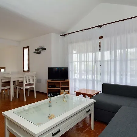 Villa Lava